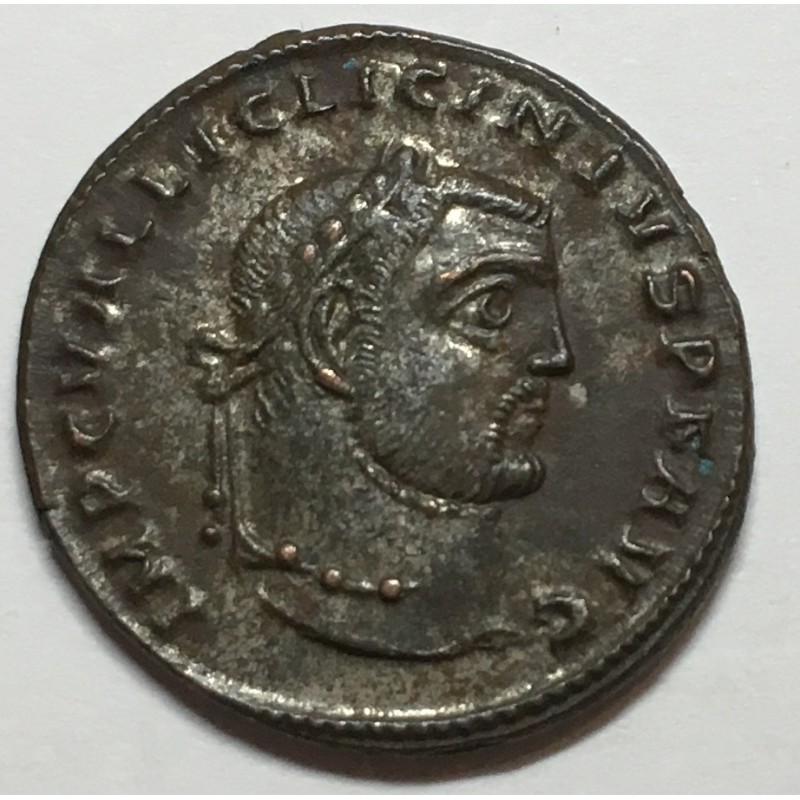 FOLLIS LICINIO