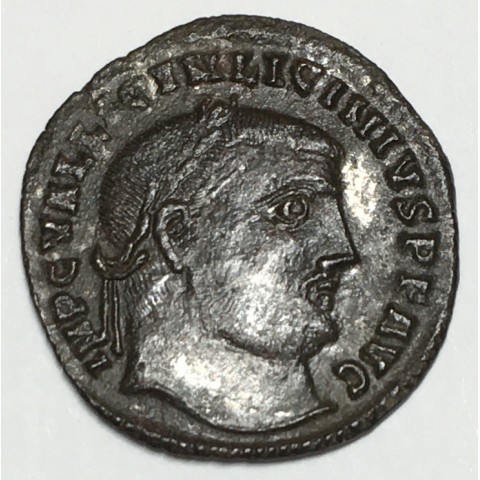 FOLLIS LICINIO