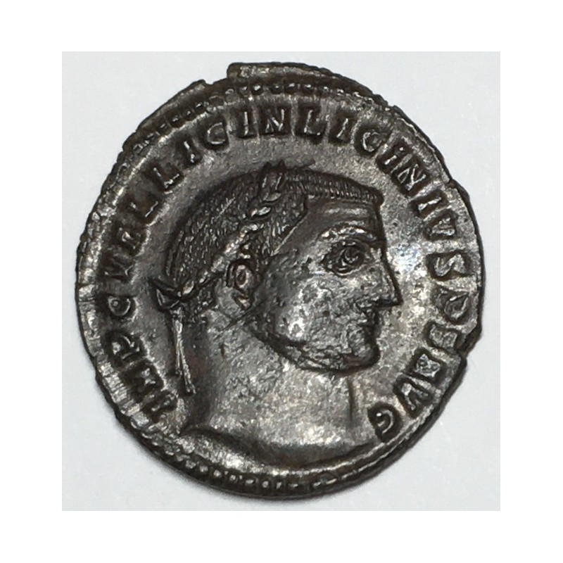 FOLLIS LICINIO