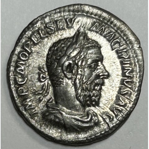 DENARIO MACRINO