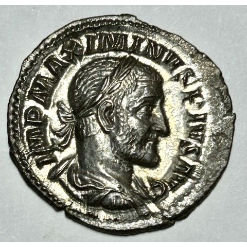 DENARIO MAXIMINO I